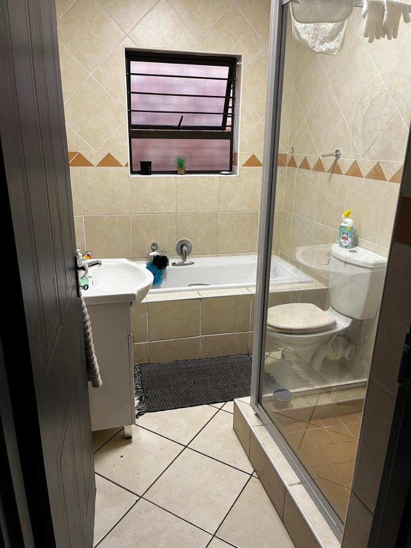 To Let 3 Bedroom Property for Rent in Florentia Gauteng