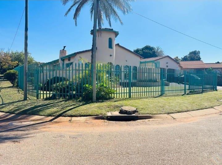 4 Bedroom Property for Sale in Palm Ridge Gauteng