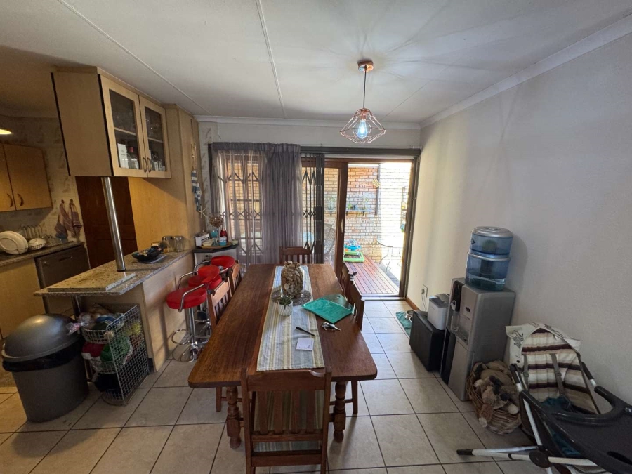 3 Bedroom Property for Sale in New Redruth Gauteng