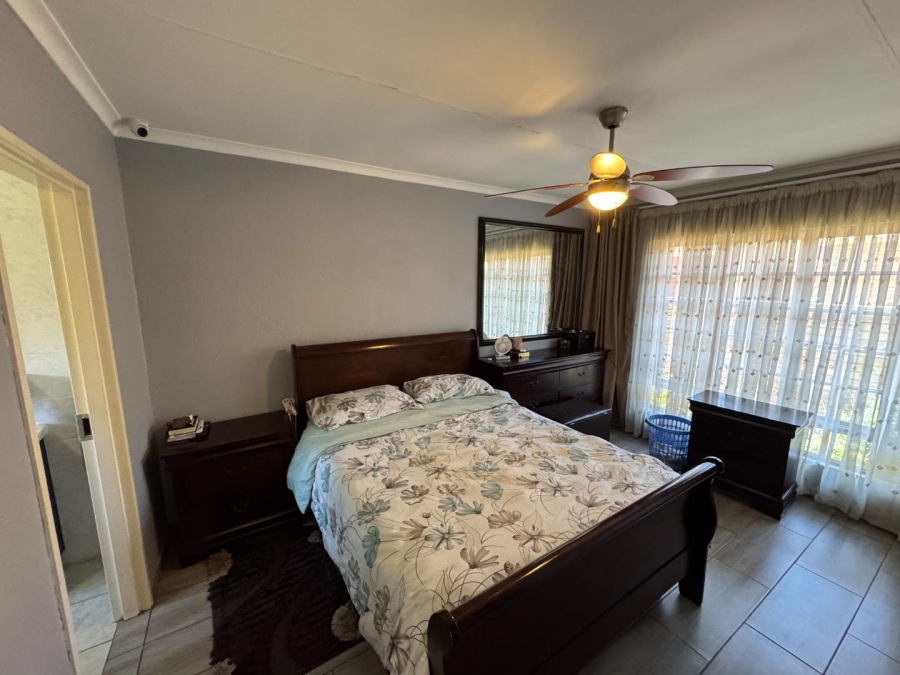 3 Bedroom Property for Sale in New Redruth Gauteng