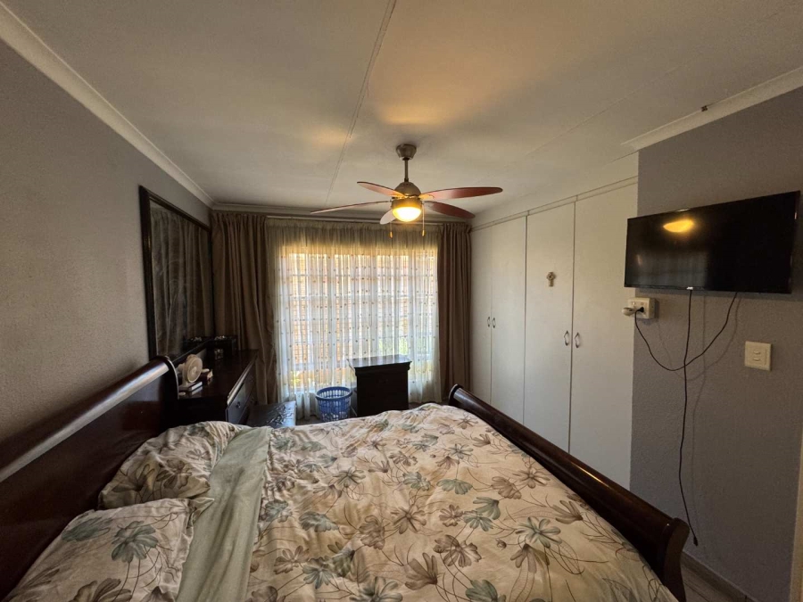 3 Bedroom Property for Sale in New Redruth Gauteng