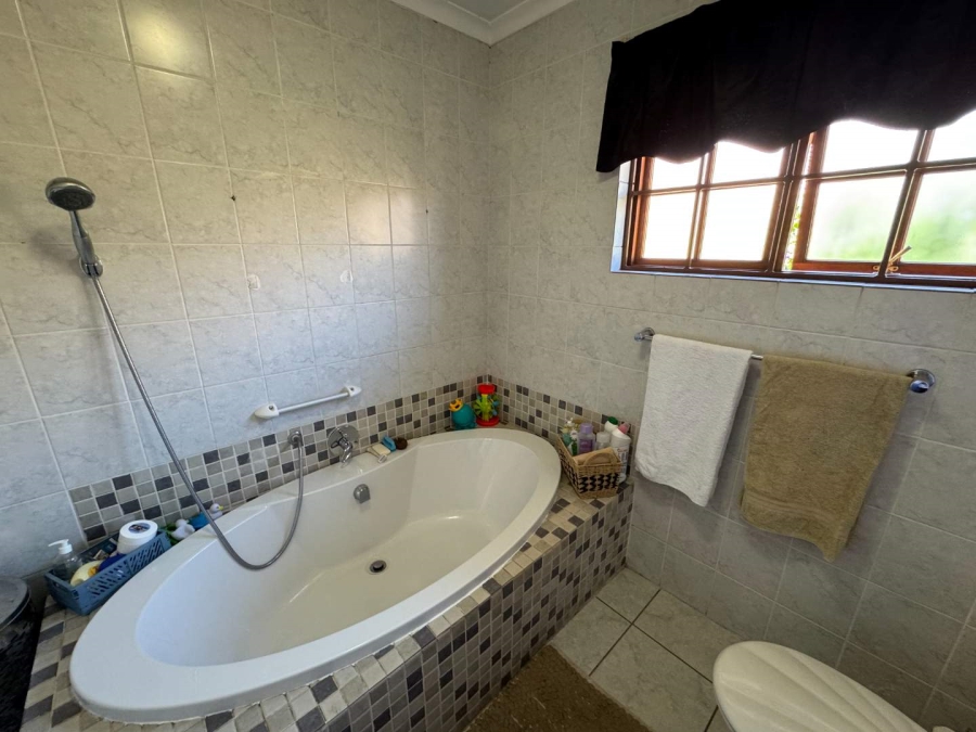 3 Bedroom Property for Sale in New Redruth Gauteng