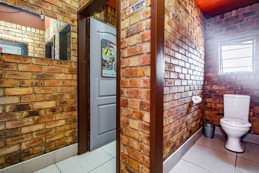 Commercial Property for Sale in Driehoek Gauteng