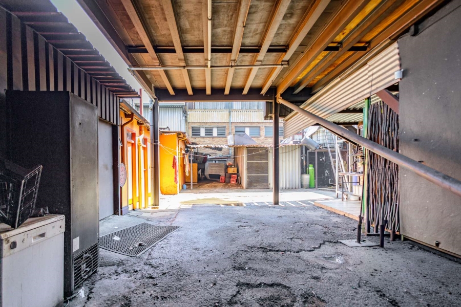 Commercial Property for Sale in Driehoek Gauteng
