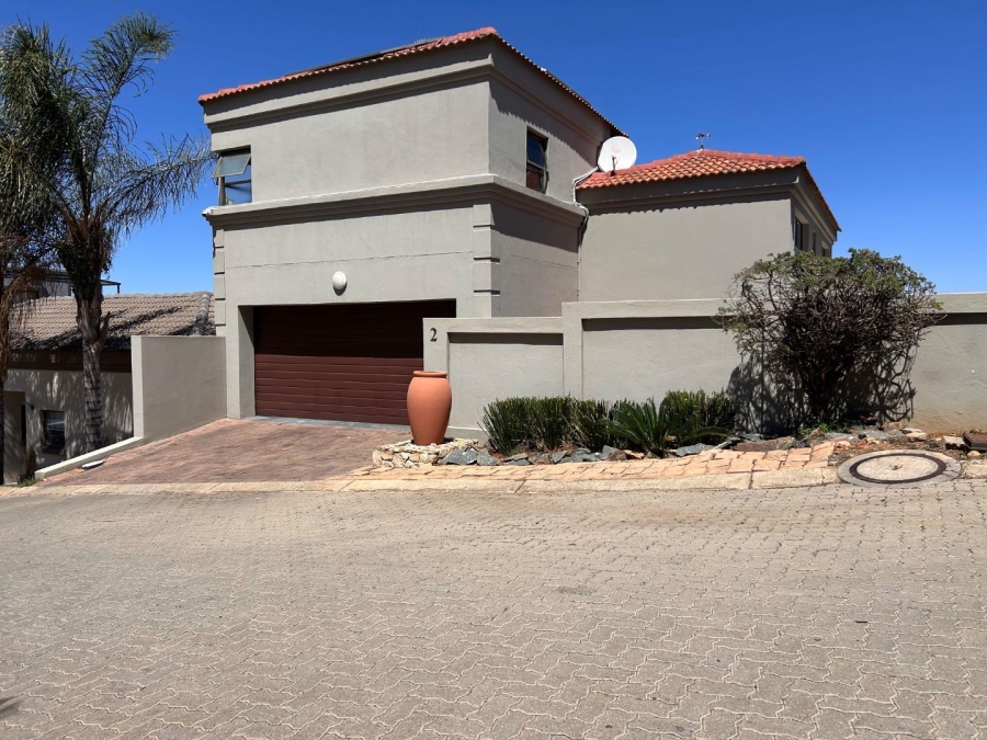 3 Bedroom Property for Sale in Bassonia Rock Gauteng
