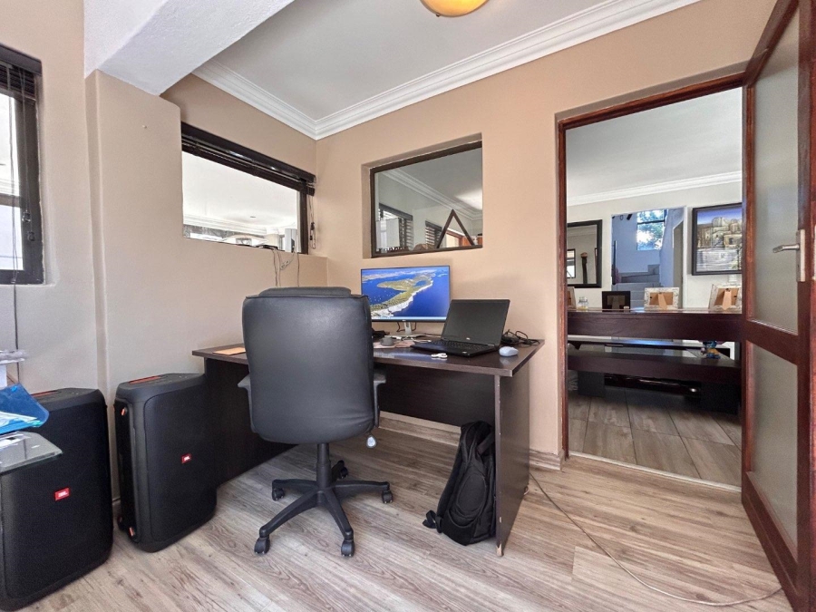 3 Bedroom Property for Sale in Bassonia Rock Gauteng