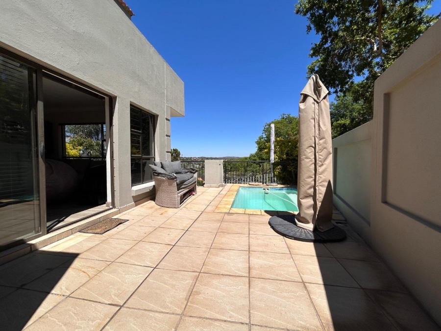 3 Bedroom Property for Sale in Bassonia Rock Gauteng