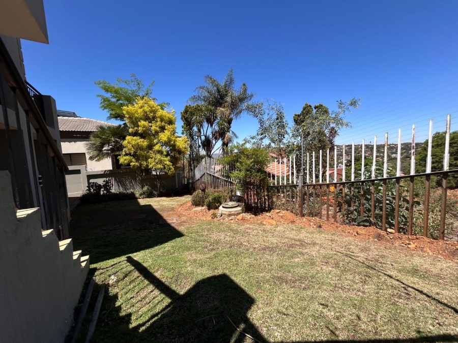 3 Bedroom Property for Sale in Bassonia Rock Gauteng