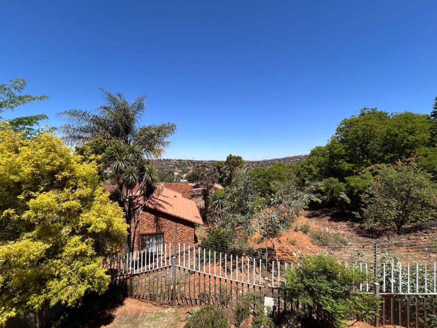 3 Bedroom Property for Sale in Bassonia Rock Gauteng