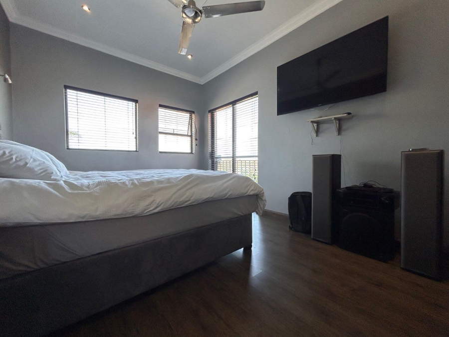 3 Bedroom Property for Sale in Bassonia Rock Gauteng