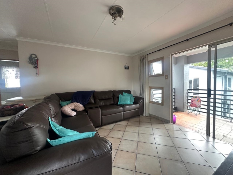 2 Bedroom Property for Sale in Verwoerdpark Gauteng