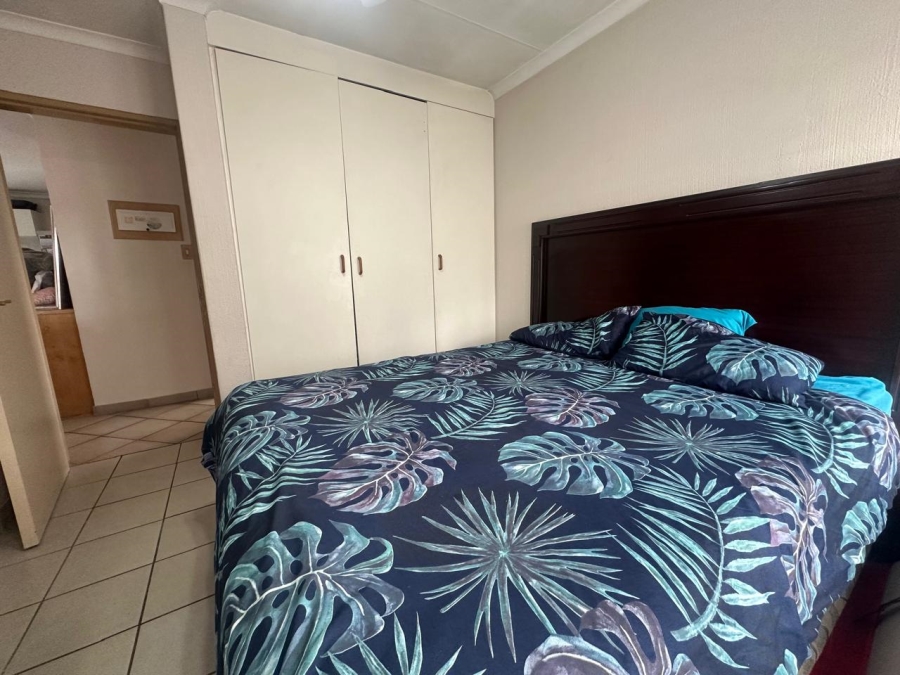 2 Bedroom Property for Sale in Verwoerdpark Gauteng