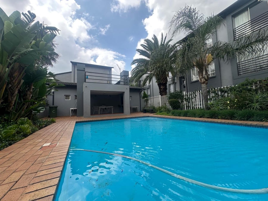2 Bedroom Property for Sale in Verwoerdpark Gauteng