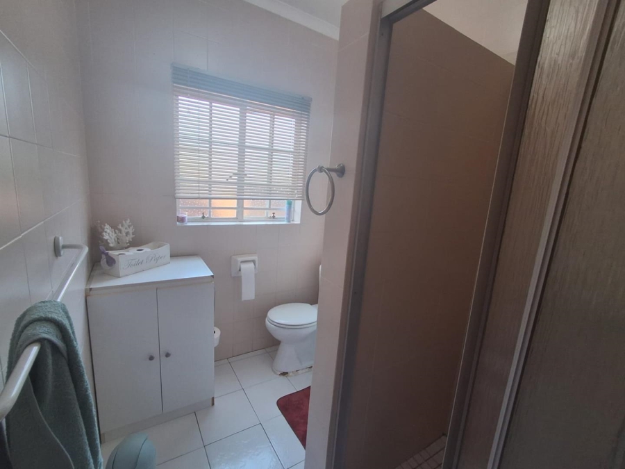 4 Bedroom Property for Sale in Bassonia Gauteng