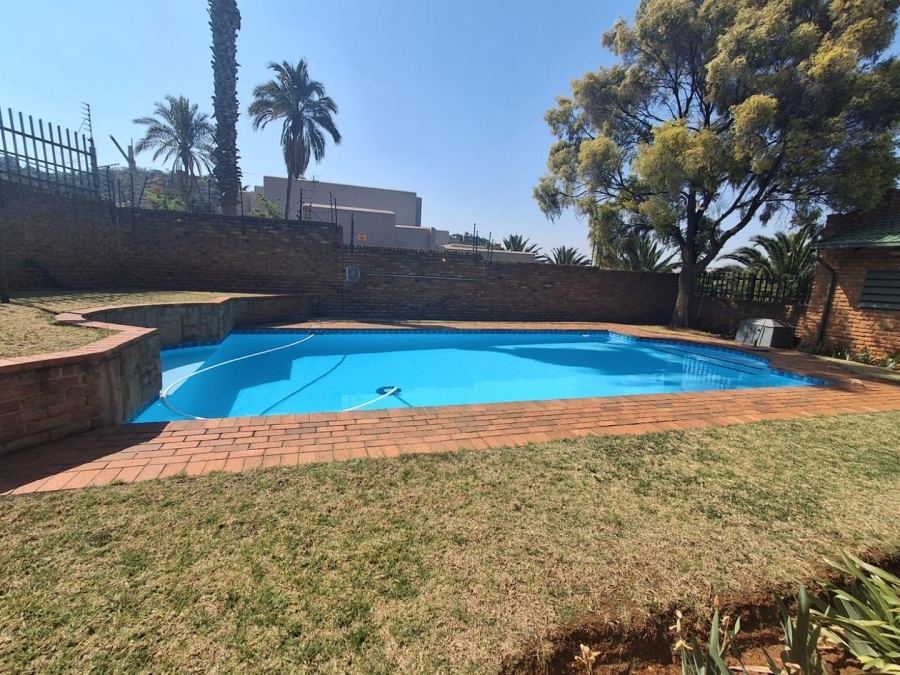 4 Bedroom Property for Sale in Bassonia Gauteng