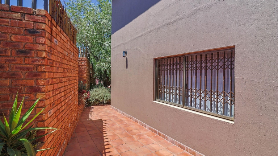 3 Bedroom Property for Sale in Sophiatown Gauteng