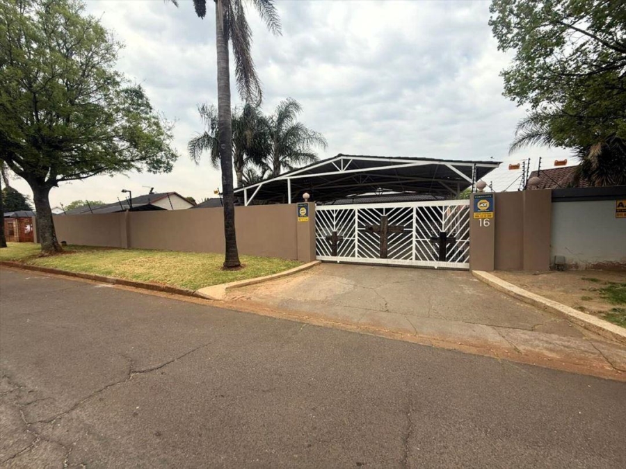 2 Bedroom Property for Sale in Lilianton Gauteng
