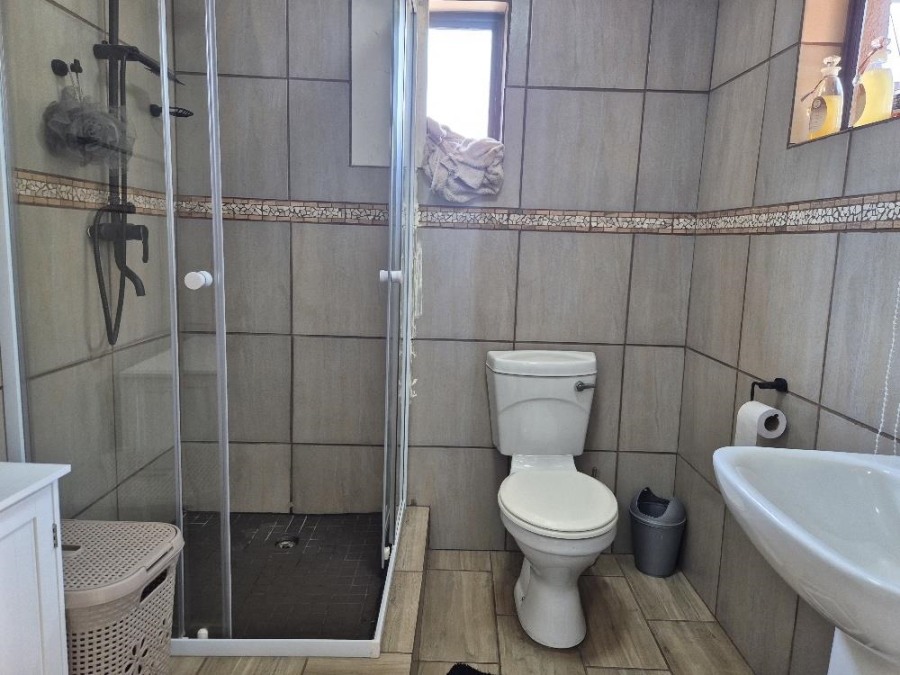 2 Bedroom Property for Sale in Lilianton Gauteng