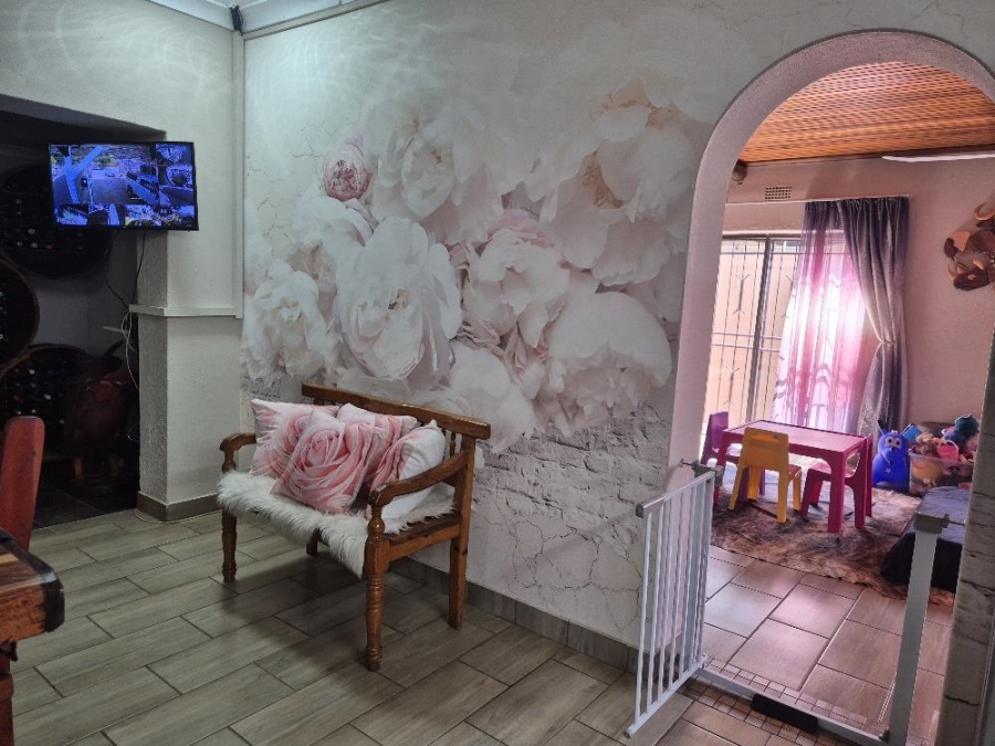 2 Bedroom Property for Sale in Lilianton Gauteng