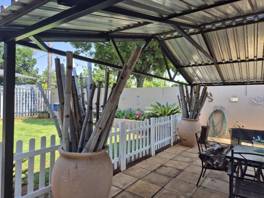 2 Bedroom Property for Sale in Lilianton Gauteng