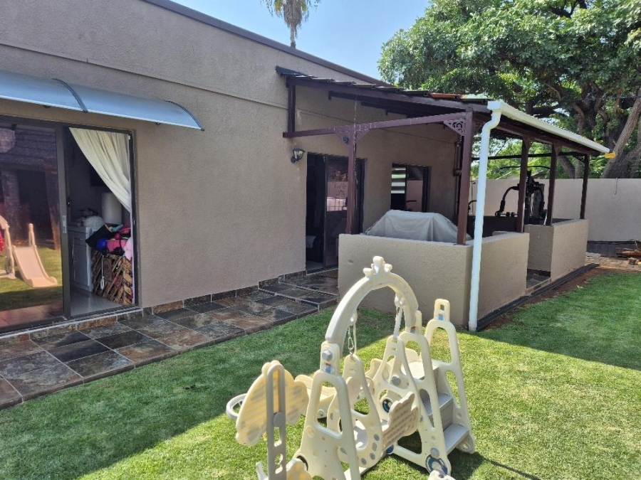 2 Bedroom Property for Sale in Lilianton Gauteng