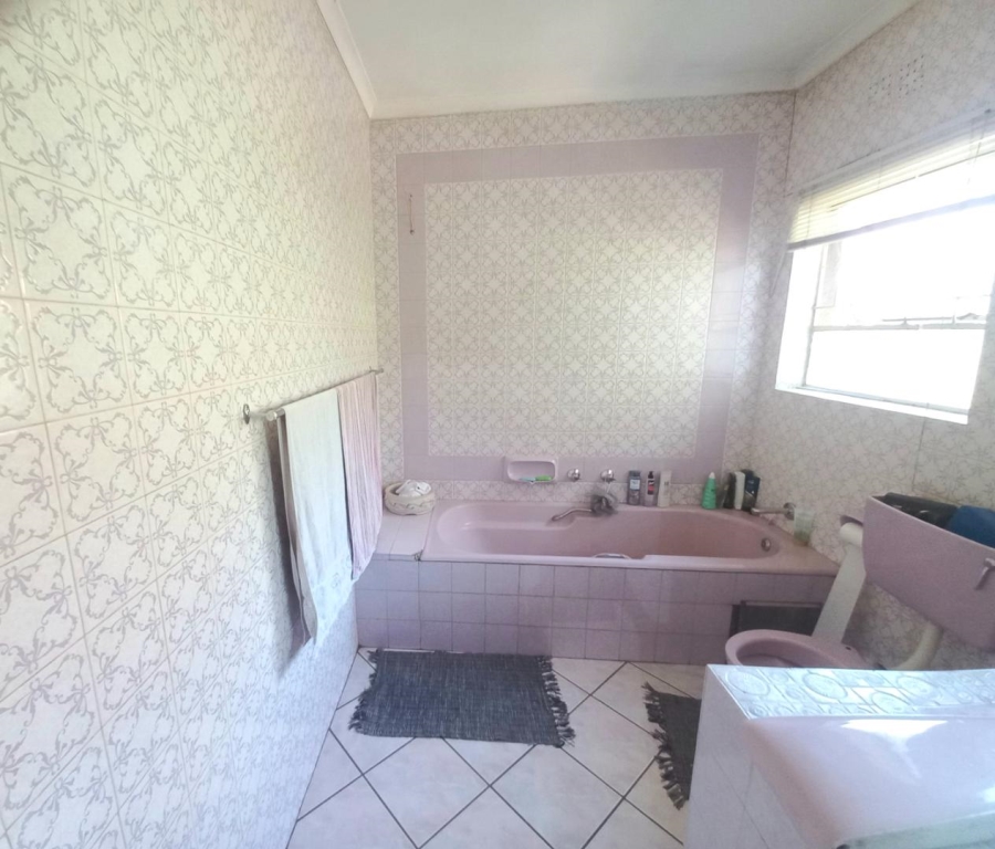 3 Bedroom Property for Sale in Freeway Park Gauteng
