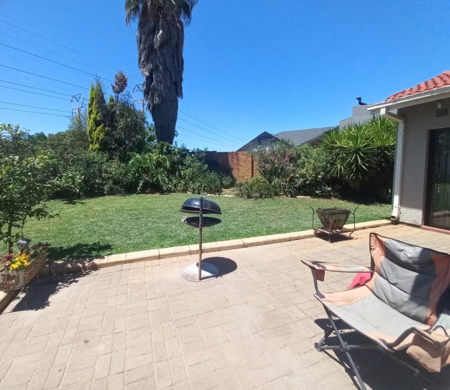 3 Bedroom Property for Sale in Freeway Park Gauteng