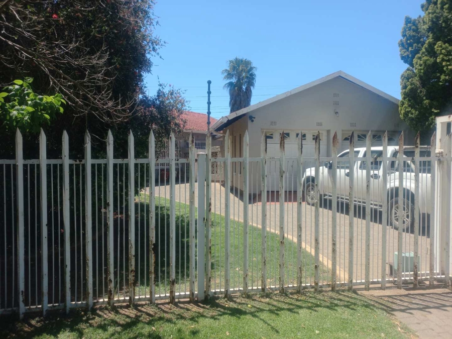 3 Bedroom Property for Sale in Freeway Park Gauteng