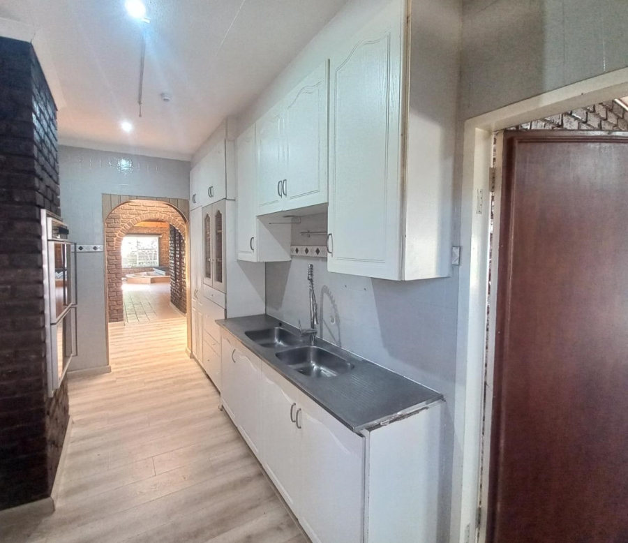 4 Bedroom Property for Sale in Freeway Park Gauteng