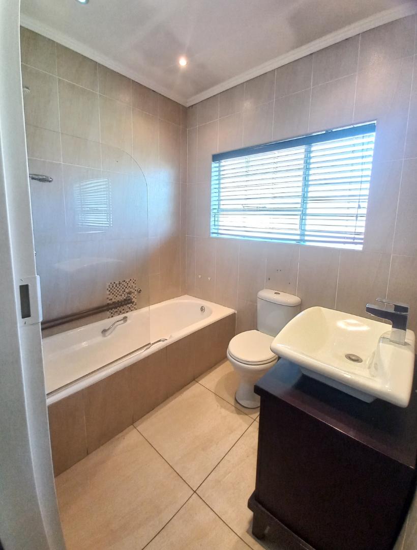 4 Bedroom Property for Sale in Freeway Park Gauteng