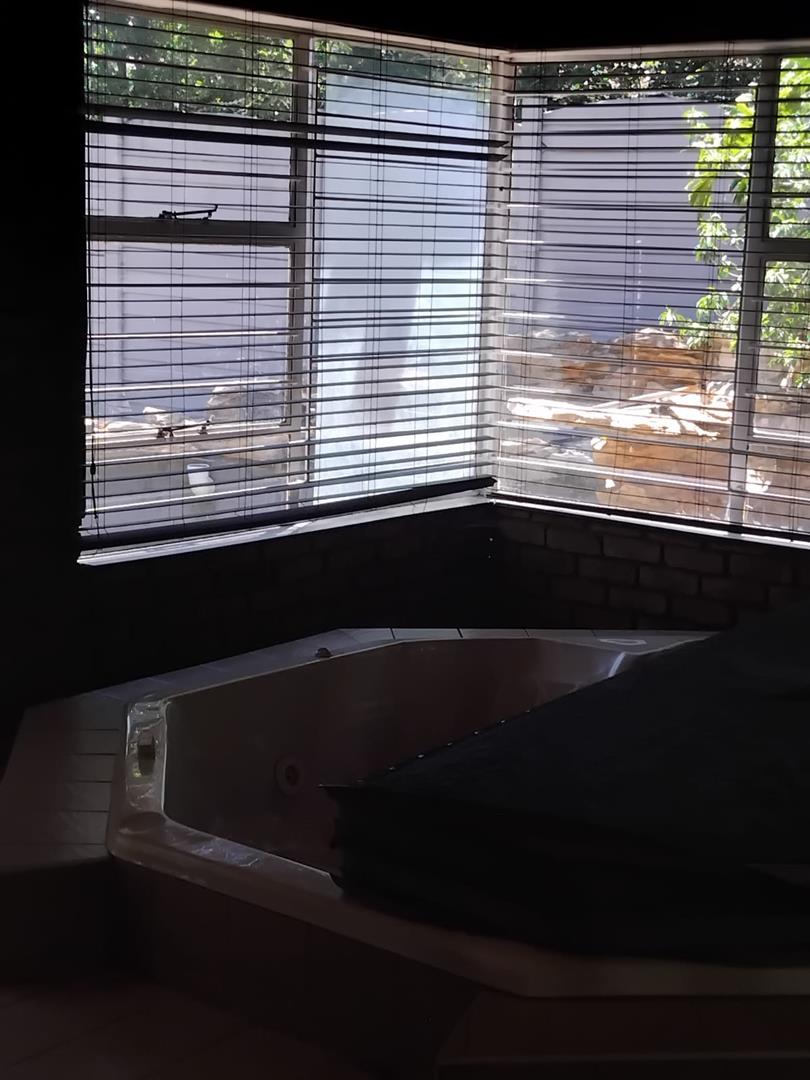 4 Bedroom Property for Sale in Freeway Park Gauteng