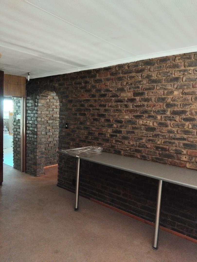 4 Bedroom Property for Sale in Freeway Park Gauteng