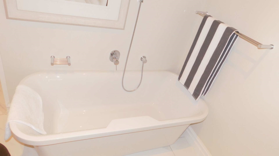 To Let 2 Bedroom Property for Rent in Bryanston Gauteng