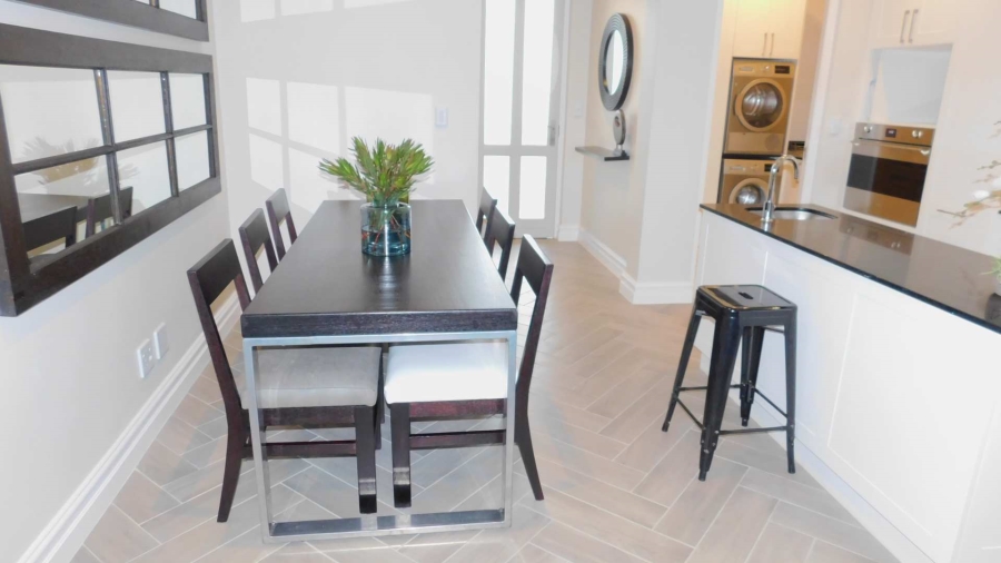 To Let 2 Bedroom Property for Rent in Bryanston Gauteng