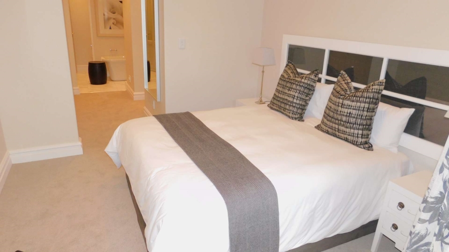 To Let 2 Bedroom Property for Rent in Bryanston Gauteng