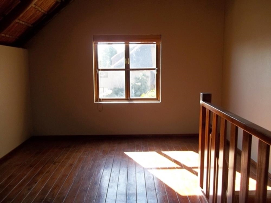 2 Bedroom Property for Sale in Sunninghill Gauteng