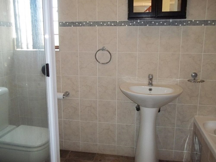 2 Bedroom Property for Sale in Sunninghill Gauteng