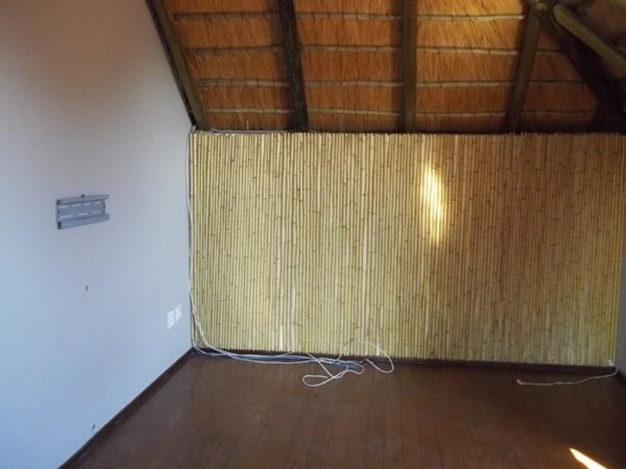 2 Bedroom Property for Sale in Sunninghill Gauteng