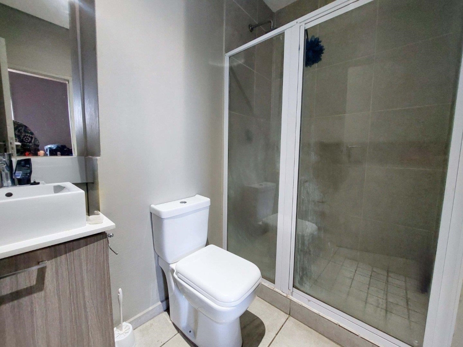 1 Bedroom Property for Sale in Rosebank Gauteng