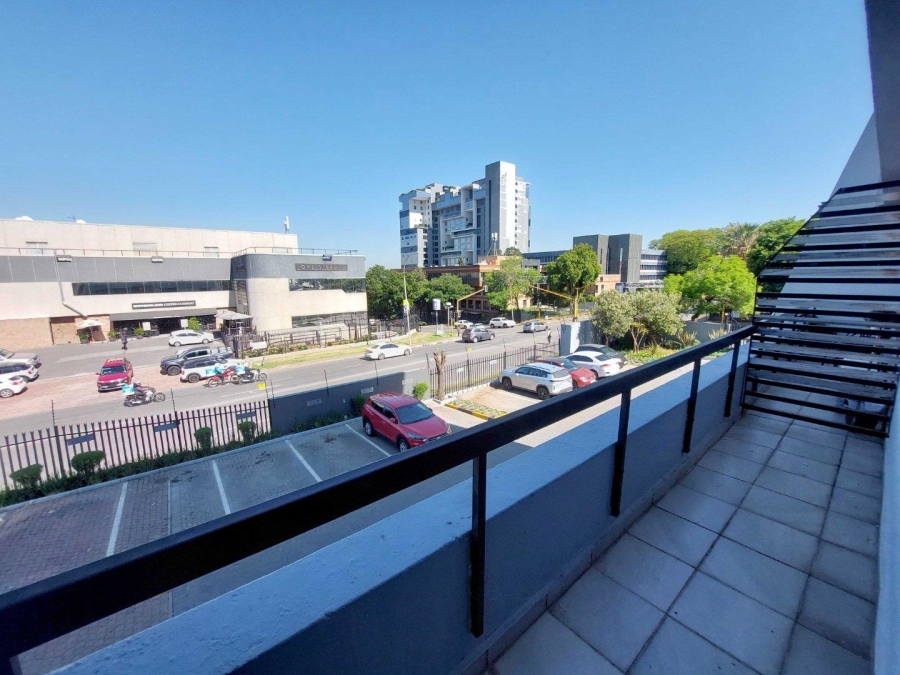 1 Bedroom Property for Sale in Rosebank Gauteng