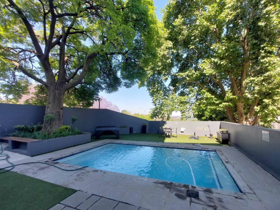 1 Bedroom Property for Sale in Rosebank Gauteng