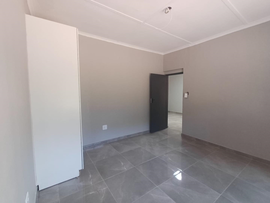 To Let 2 Bedroom Property for Rent in Ferndale Gauteng