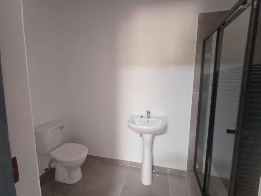 To Let 2 Bedroom Property for Rent in Ferndale Gauteng