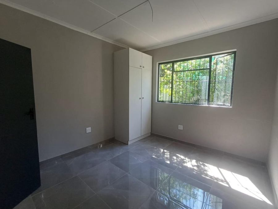 To Let 2 Bedroom Property for Rent in Ferndale Gauteng