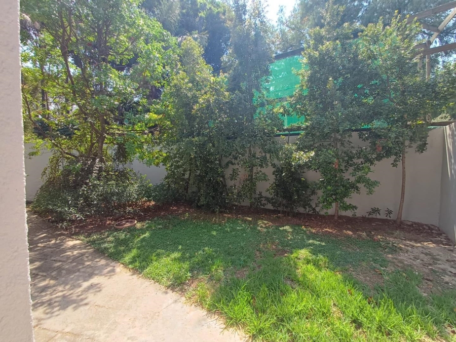 To Let 2 Bedroom Property for Rent in Ferndale Gauteng