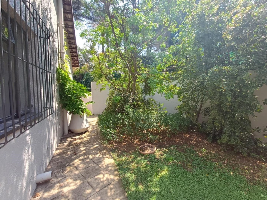 To Let 2 Bedroom Property for Rent in Ferndale Gauteng
