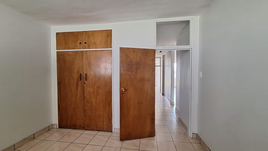 To Let 2 Bedroom Property for Rent in Horison Gauteng
