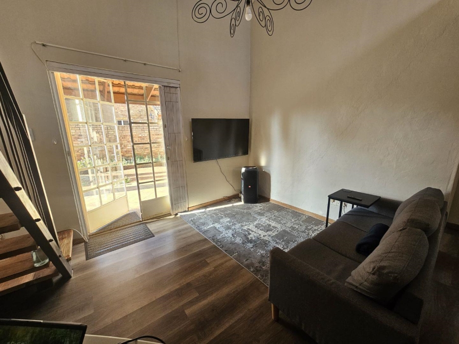 2 Bedroom Property for Sale in Die Wilgers Gauteng