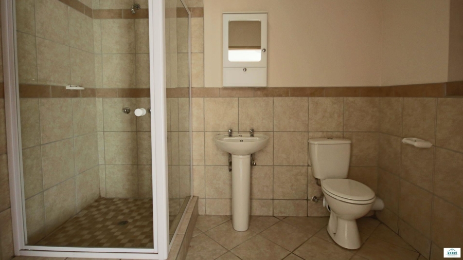 1 Bedroom Property for Sale in Elardus Park Gauteng