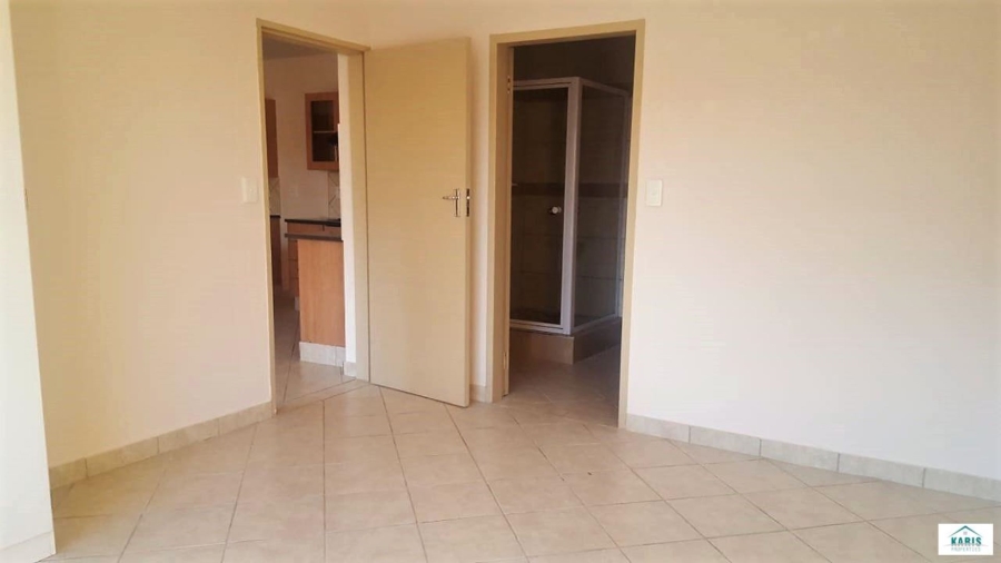 1 Bedroom Property for Sale in Elardus Park Gauteng